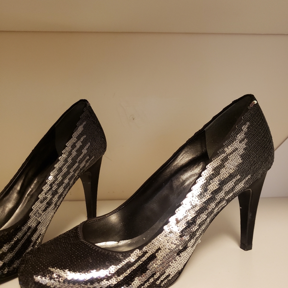 Shoes - Picture 8 of 8